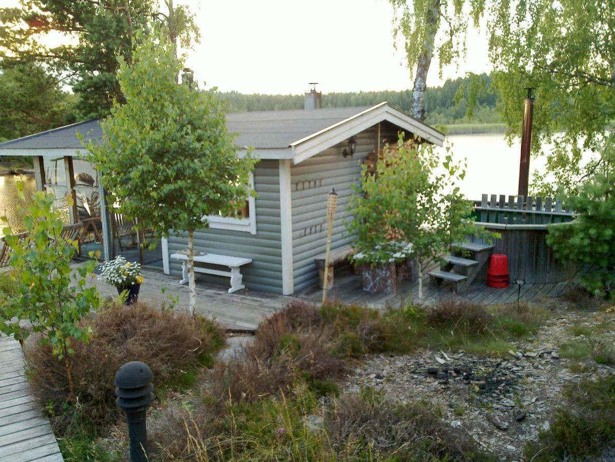 Vristulvens Aeventyrscenter Hotel Mariestad Bagian luar foto