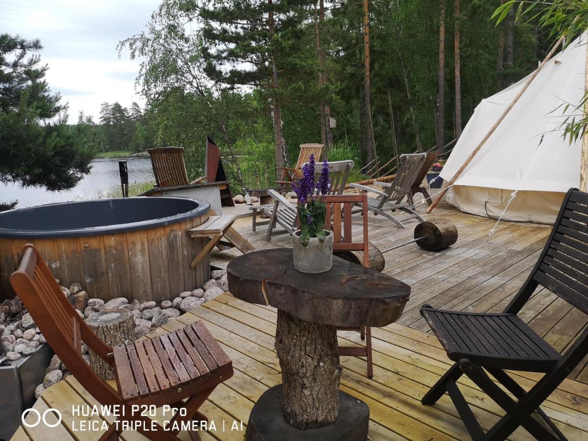 Vristulvens Aeventyrscenter Hotel Mariestad Bagian luar foto
