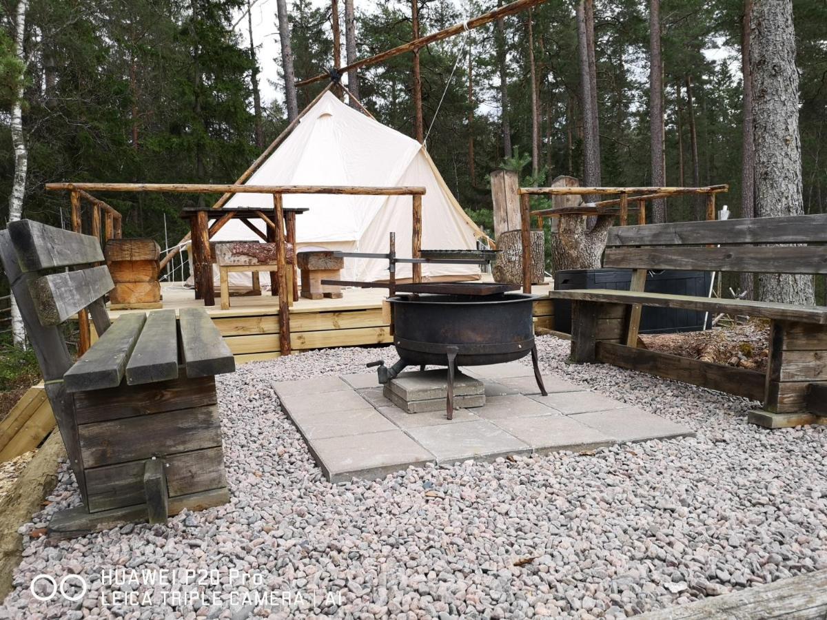 Vristulvens Aeventyrscenter Hotel Mariestad Bagian luar foto