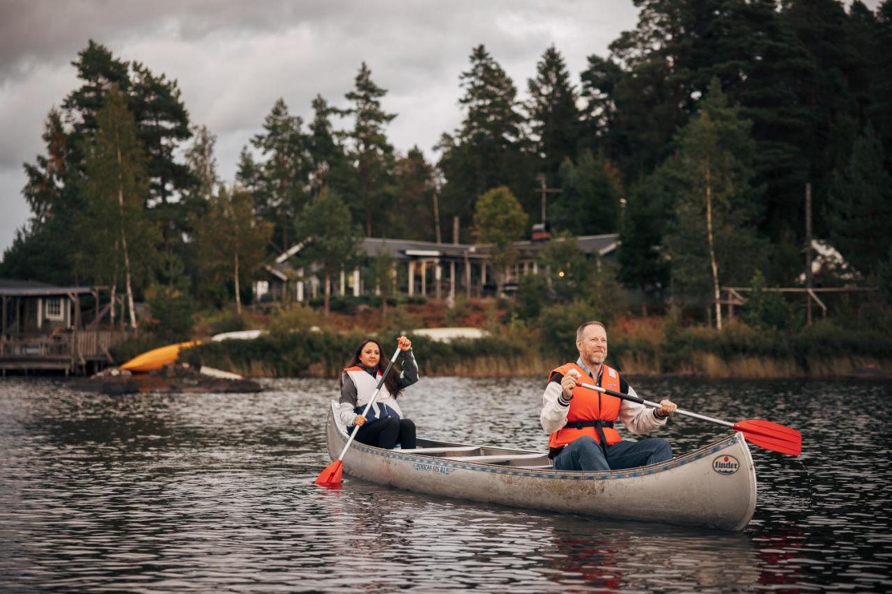 Vristulvens Aeventyrscenter Hotel Mariestad Bagian luar foto