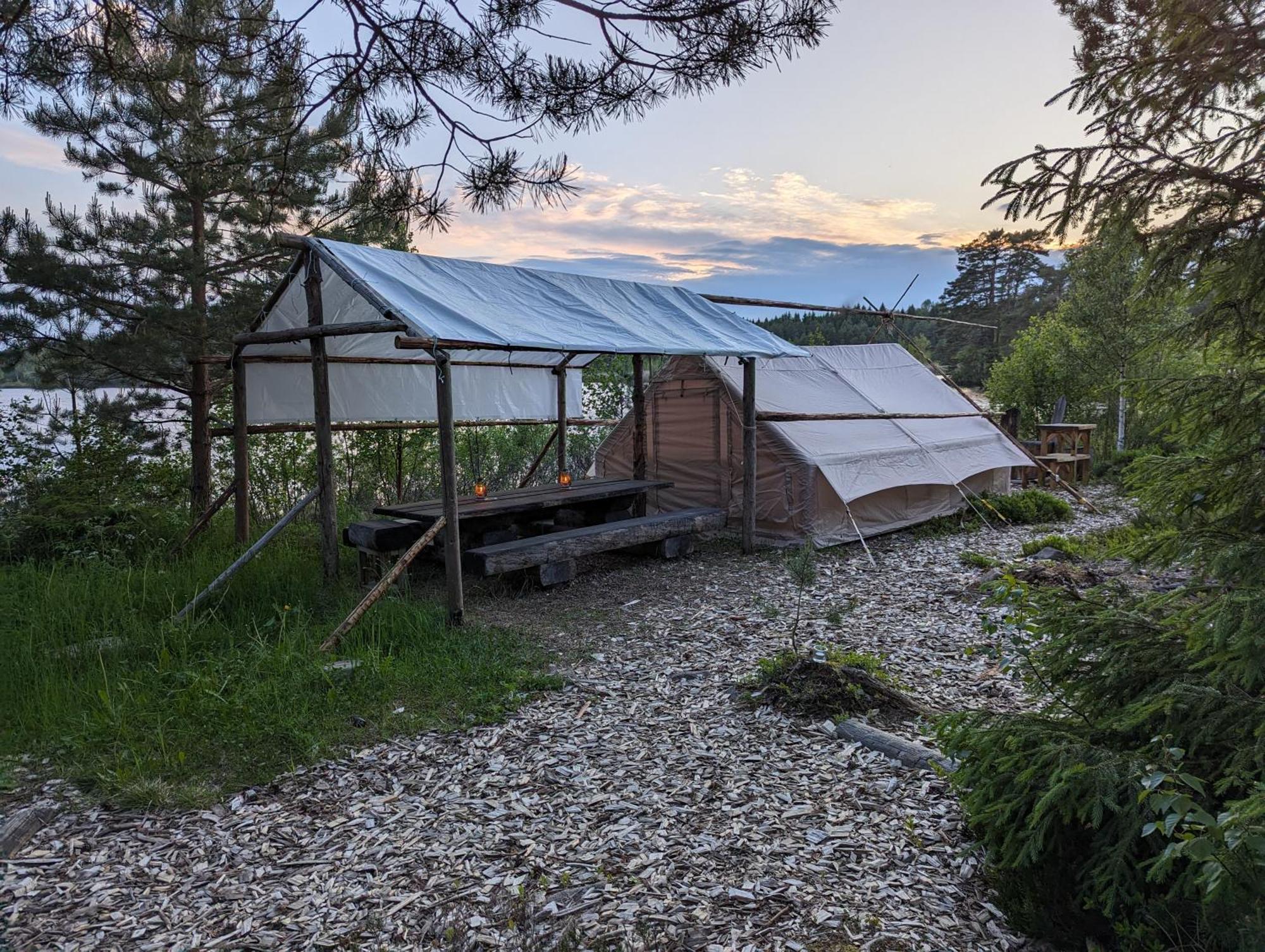 Vristulvens Aeventyrscenter Hotel Mariestad Bagian luar foto
